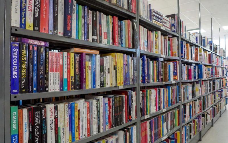 Báo giá kệ trưng bày sách mới nhất hiện nay