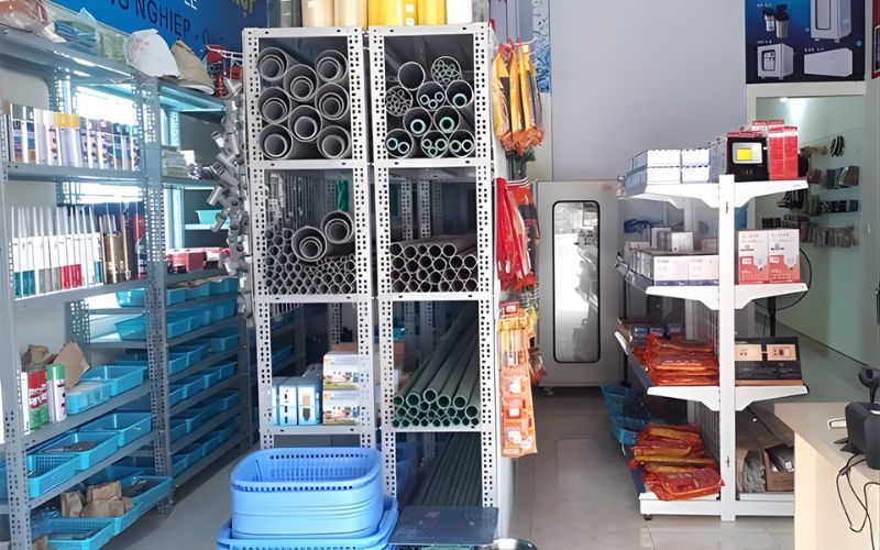 Sử dụng kệ trưng bày để bảo quản thiết bị điện tốt hơn