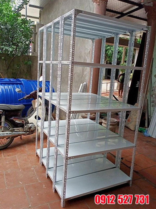 Lưu ý khi sử dụng kệ sắt v lỗ giá rẻ