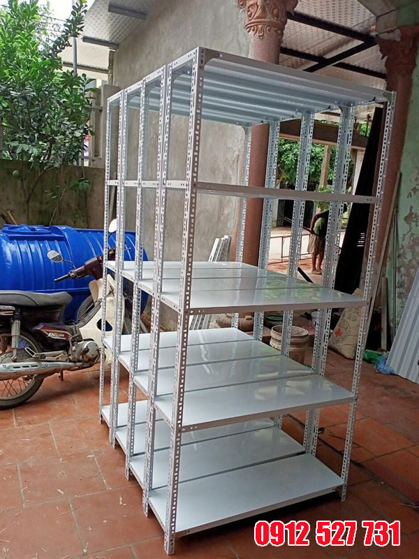 Mẫu kệ sắt v lỗ bền đẹp, đa dạng kích thước