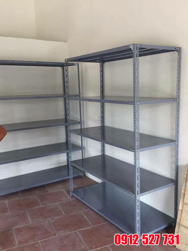 ứng dụng của giá kệ sắt v lỗ