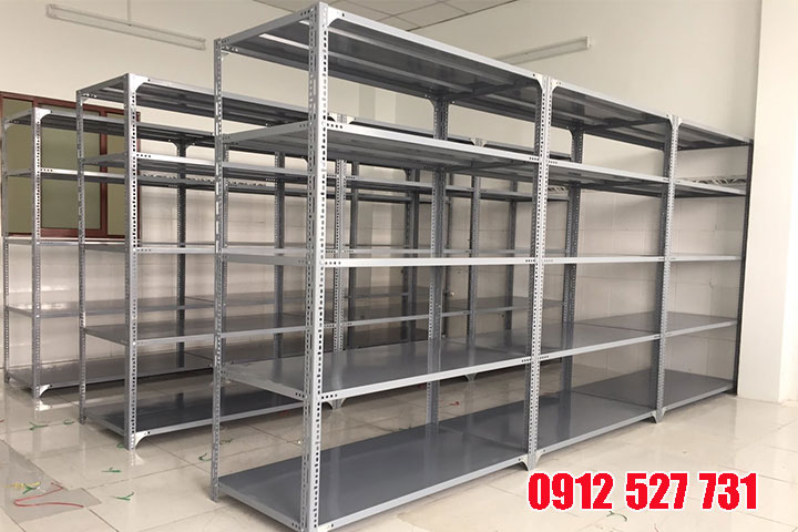 Ke sat v lo tai Quan 4