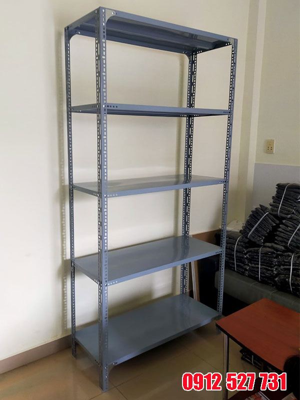 Chọn mua kệ sắt v lổ tại Quận 4