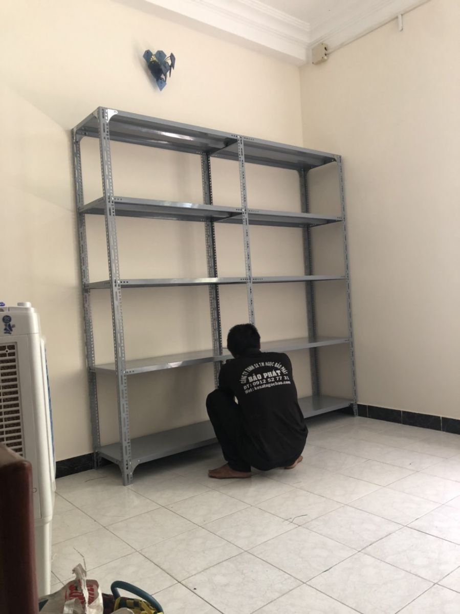 kệ sắt v lỗ TPHCM